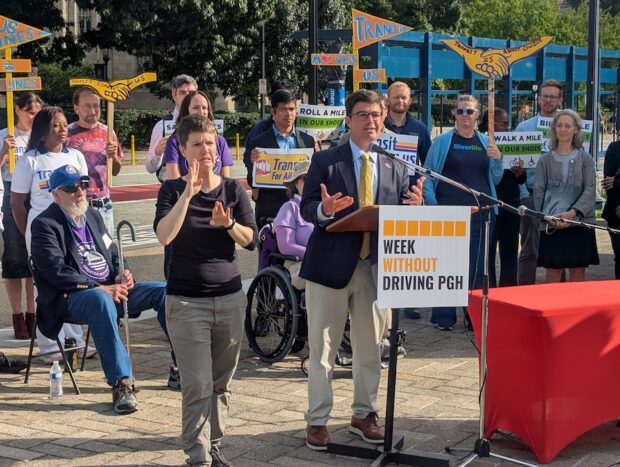 Mayor Corey O'connor addresses the crowd at the Week WITHOUT DRIVING press conference 